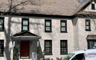 RESIDENTIAL EXTERIOR LIMEWASH ATTRACTS ATTENTION